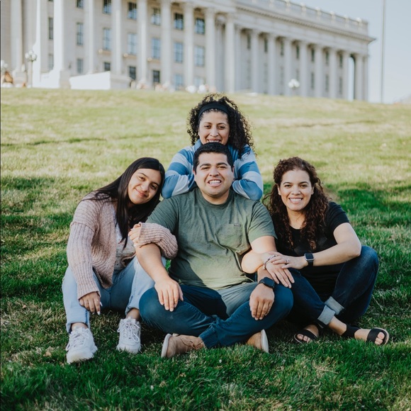 Meet your Posher, Sharron - Picture 1 of 1